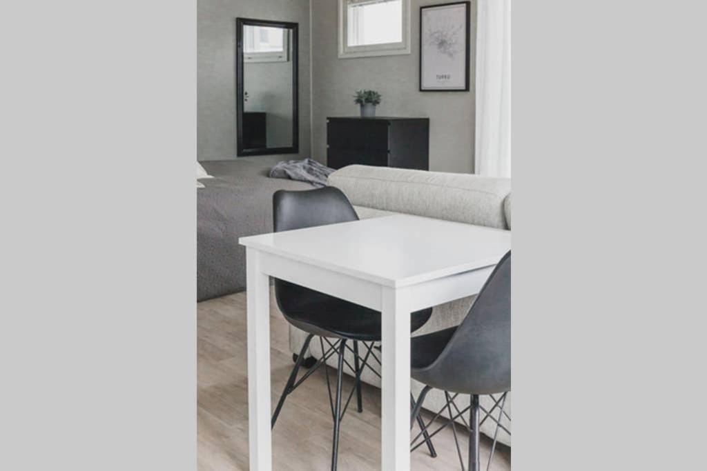Beautiful New Studio Apartment Nearby The Center Turku Kültér fotó